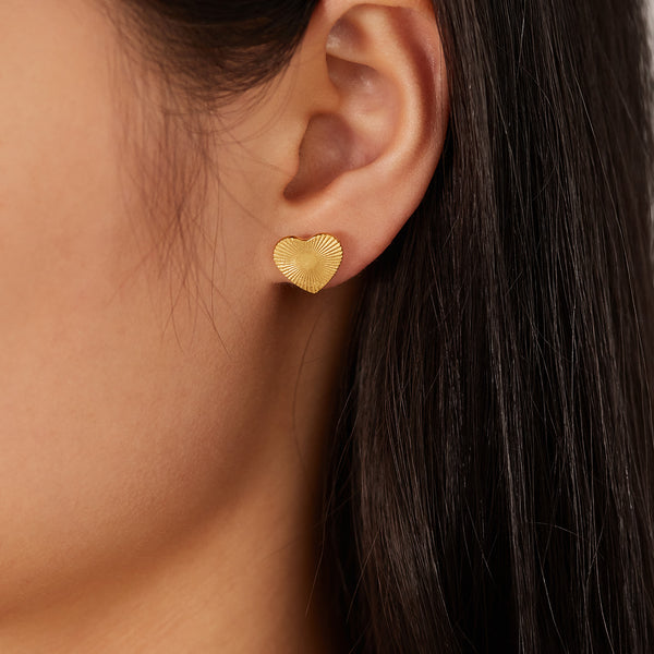 Women's Radiant Gold Heart Stud Earrings - Sunburst Design for Elegant Charm-Women's Earrings-SunnyHouse Jewelry