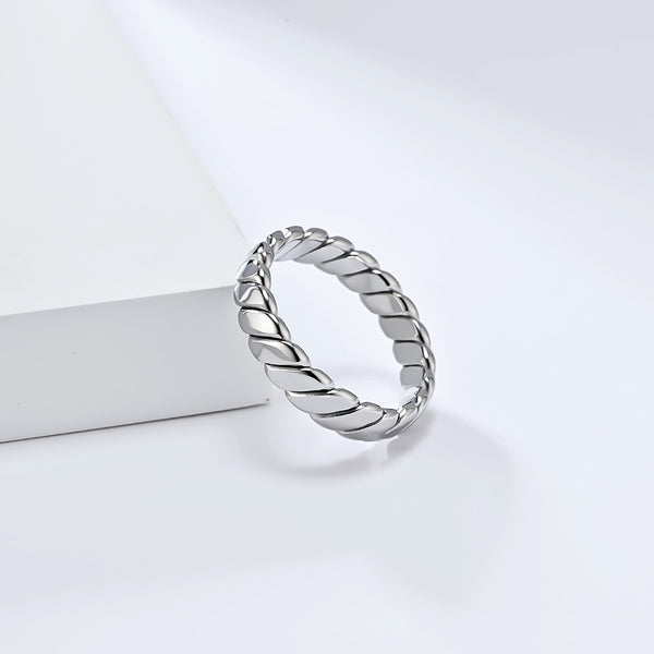 Women’s Titanium Stainless Steel Ring – Minimalist Cuban Link Chain Design, Durable and Hypoallergenic, Sleek Everyday Jewelry for Women-Women's Ring-SunnyHouse Jewelry