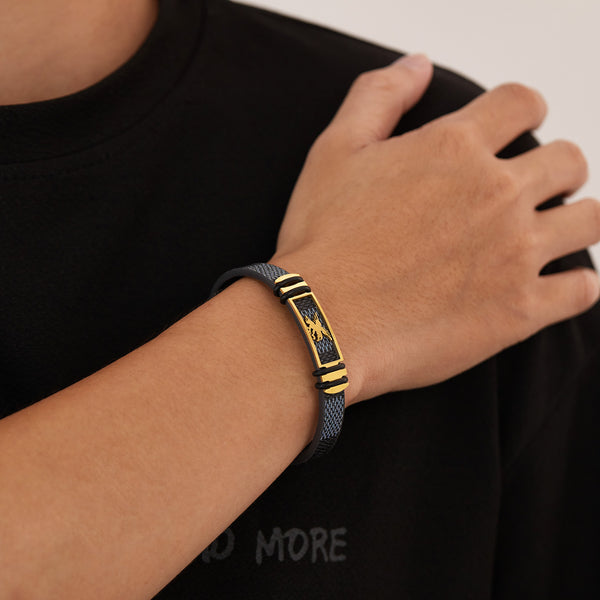 Men's Titanium Stainless Steel Bracelet with Lion Motif - Elegant Design, Durable and Hypoallergenic-Men's Bracelet-SunnyHouse Jewelry