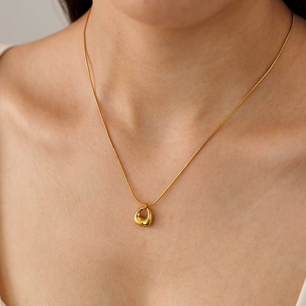 Elegant Women's Titanium Stainless Steel Gold Pendant Necklace – Minimalist Chunky Design, Hypoallergenic, Fade-Resistant, Everyday Jewelry-Women's Necklace-SunnyHouse Jewelry