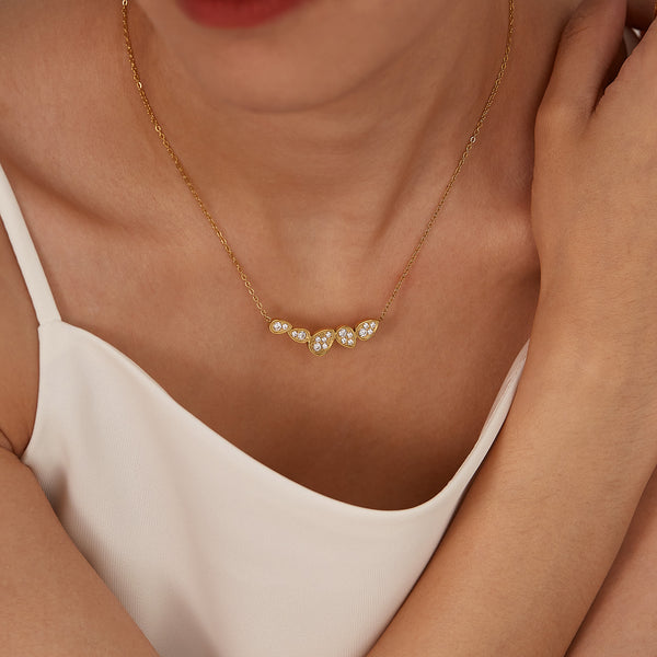 Women’s Teardrop Crystal Pendant Necklace – Sterling Silver Plated Chain with Sparkling Zircon Accents – Elegant Jewelry Gift for Women-Women's Necklace-SunnyHouse Jewelry