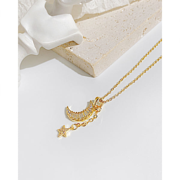 Women's Fashion Golden Moon Pendant Necklace-Womens Pendant Necklace-SunnyHouse Jewelry