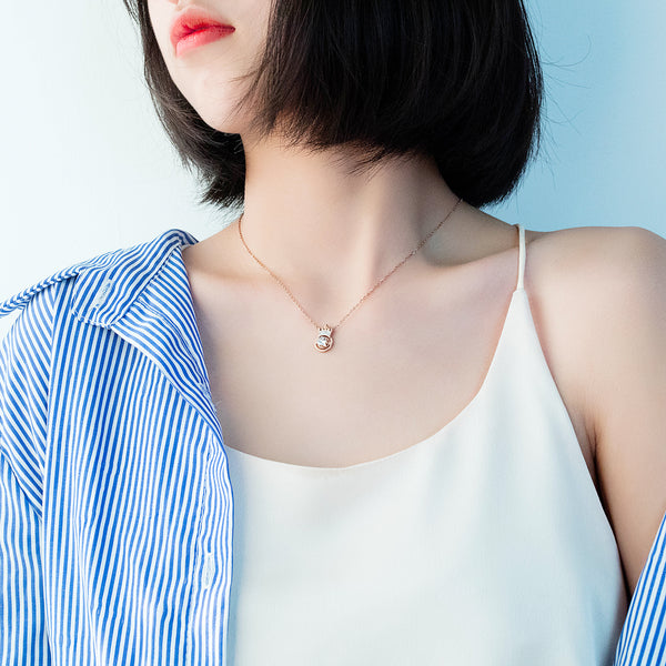 Women's Fashion Queen Pendant Necklace-Womens Pendant Necklace-SunnyHouse Jewelry