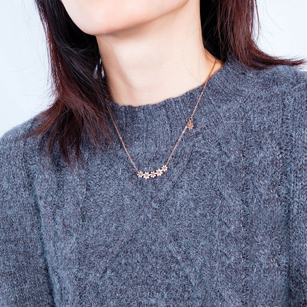 Women's Fashion Blinking Flower Pendant Necklace-Womens Pendant Necklace-SunnyHouse Jewelry
